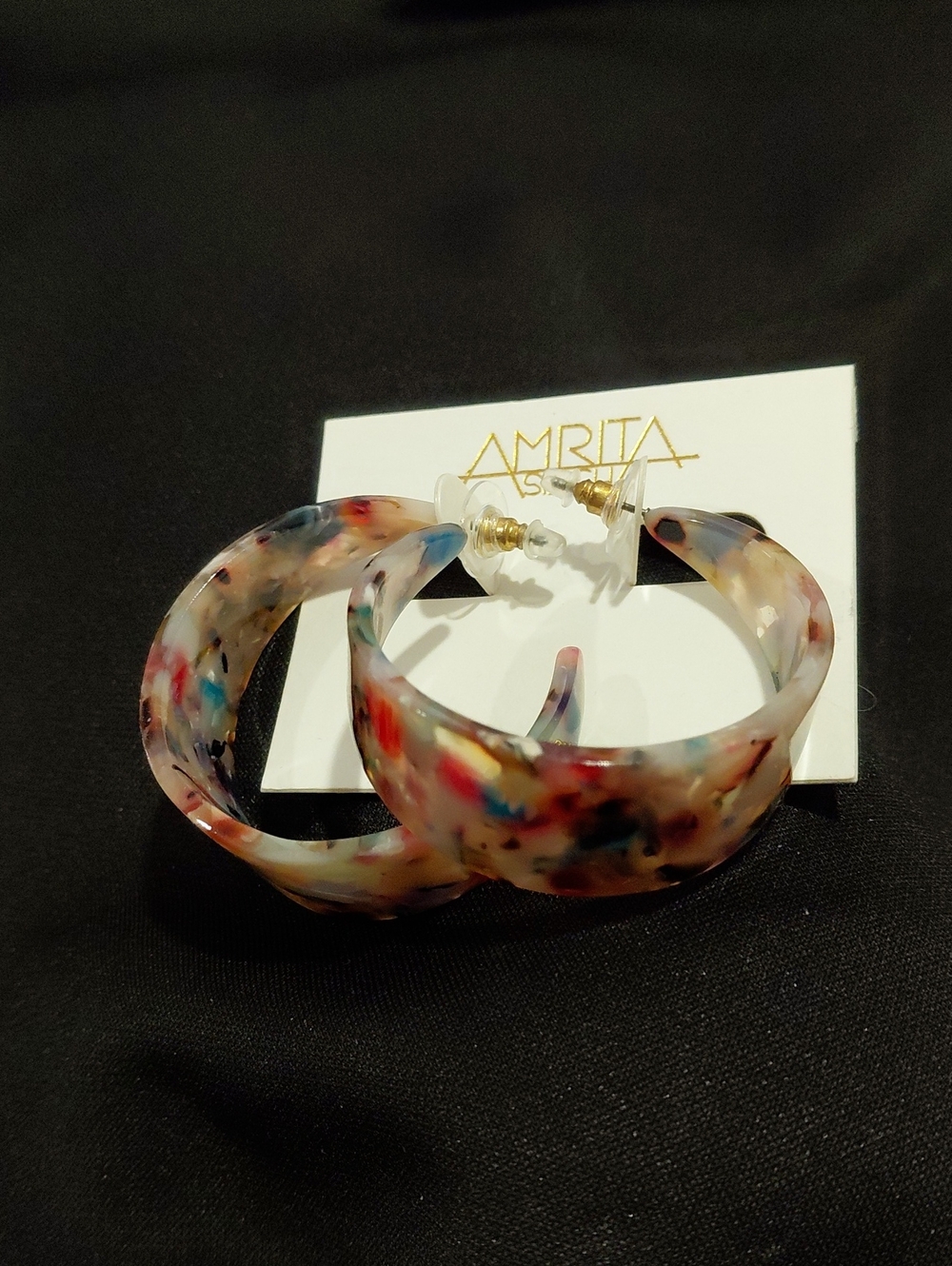 AMRITA SINGH HOOP EARRINGS - Picture 4 of 6